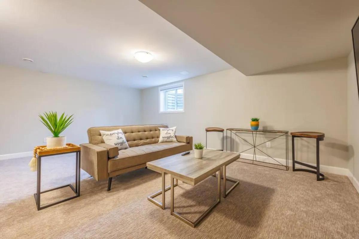 Appartement Modern 3Bdr 3 Bath, Garage, Backyard, Theater à Niagara Falls Extérieur photo